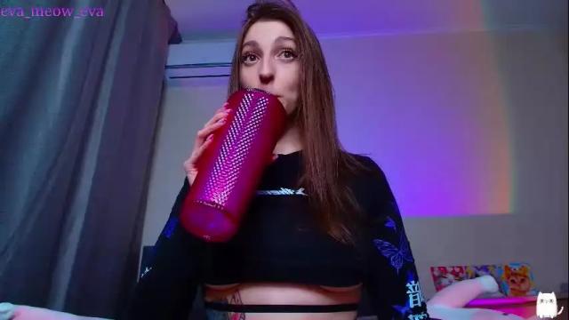 Image 8 of eva_meow_eva Stream on Chaturbate on 29 days ago