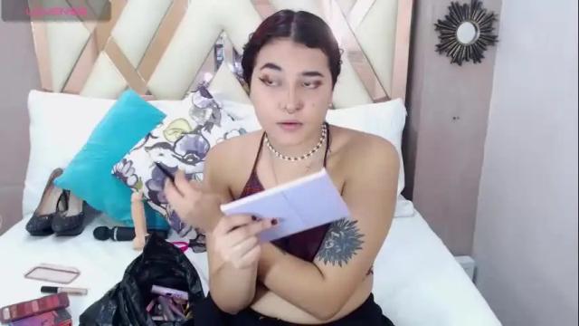 Image 2 of eva_mooree_ Stream on Chaturbate on 1 month ago