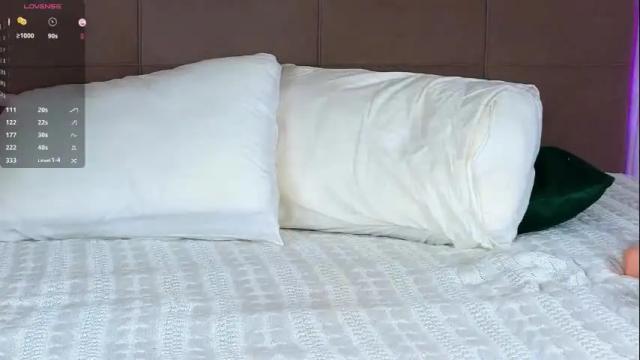 Image 2 of eva_ra Stream on Chaturbate on 26 days ago