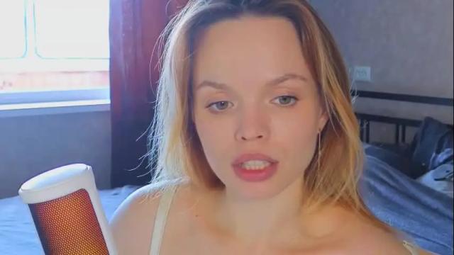 Image 2 of eva_sinn Stream on Chaturbate on 26 days ago