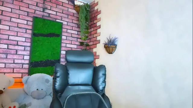 Image 10 of eva_starxxxxx Stream on Chaturbate on 1 month ago