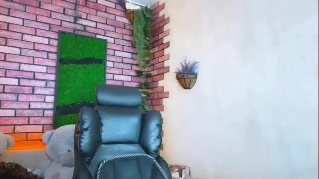 Image 10 of eva_starxxxxx Stream on Chaturbate on 1 month ago