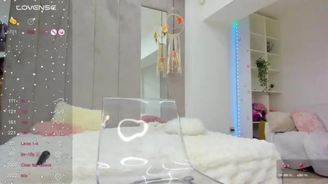 Image 10 of eva_teilor Stream on Chaturbate on 13 months ago
