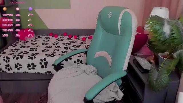 Image 7 of eva_willise Stream on Chaturbate on 2 days ago