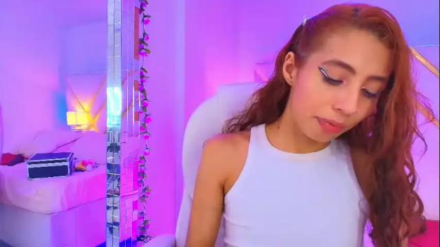 Image 4 of evaa_cloee Stream on Chaturbate on 13 days ago