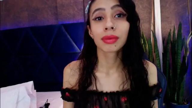 Image 4 of evaa_cloee Stream on Chaturbate on 2 months ago