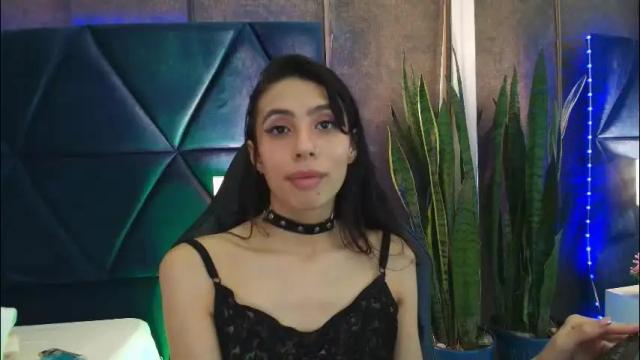 Image 8 of evaa_cloee Stream on Chaturbate on 2 months ago