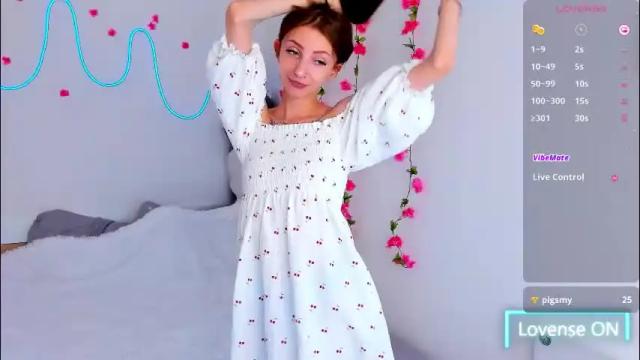 Image 3 of evaa_coy Stream on Chaturbate on 2 months ago