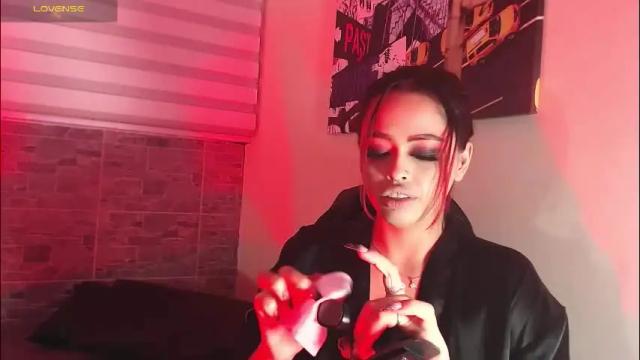 Image 10 of evaafoxxy_ Stream on Chaturbate on 1 month ago