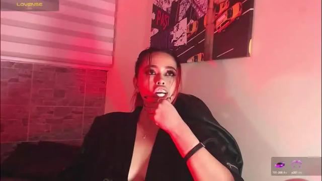 Image 8 of evaafoxxy_ Stream on Chaturbate on 1 month ago