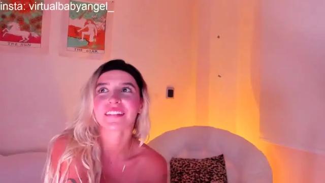 Image 7 of evaarosse_ Stream on Chaturbate on 21 months ago
