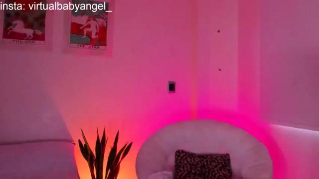 Image 7 of evaarosse_ Stream on Chaturbate on 20 months ago