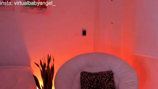 Image 3 of evaarosse_ Stream on Chaturbate on 20 months ago