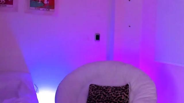 Image 8 of evaarosse_ Stream on Chaturbate on 20 months ago