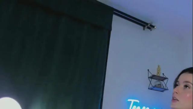 Image 2 of evableck_ Stream on Chaturbate on 14 days ago