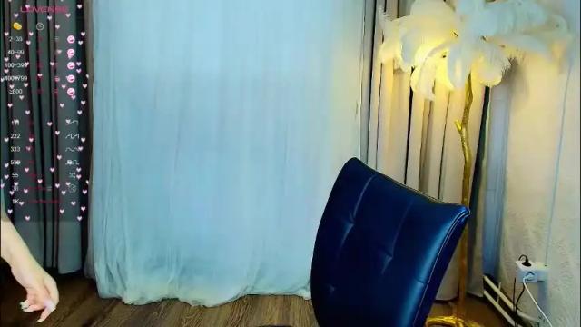 Image 4 of evacadooo Stream on Chaturbate on 2 months ago