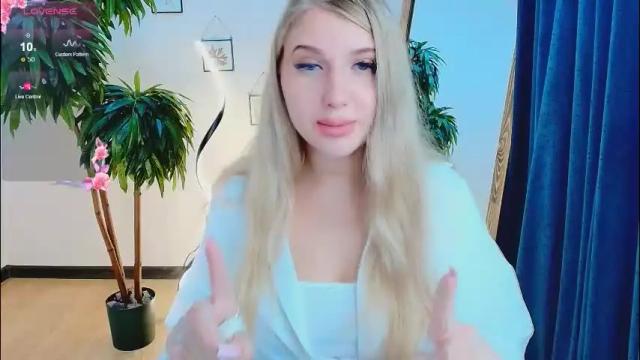 Image 7 of evacadooo Stream on Chaturbate on 2 months ago