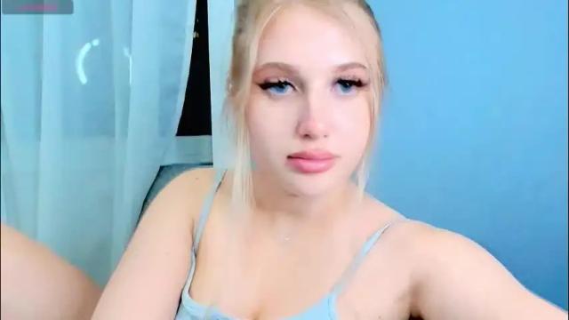 Image 10 of evacadooo Stream on Chaturbate on 2 months ago