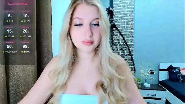 Image 7 of evacadooo Stream on Chaturbate on 2 months ago