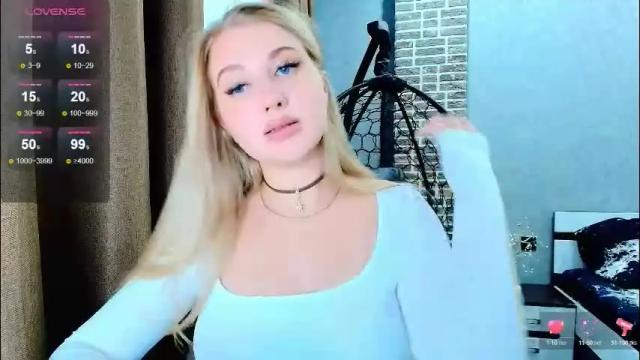 Image 8 of evacadooo Stream on Chaturbate on 1 month ago