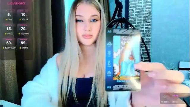 Image 8 of evacadooo Stream on Chaturbate on 1 month ago