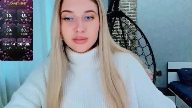 Image 10 of evacadooo Stream on Chaturbate on 8 days ago