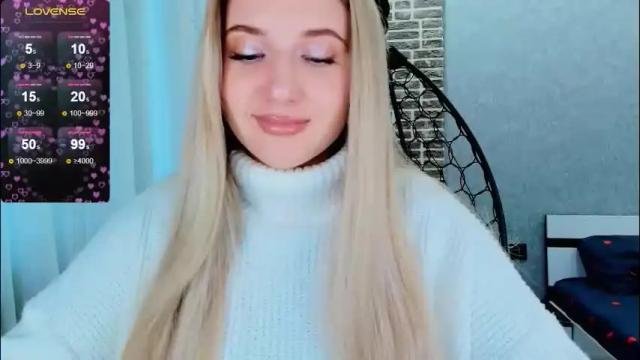 Image 4 of evacadooo Stream on Chaturbate on 8 days ago