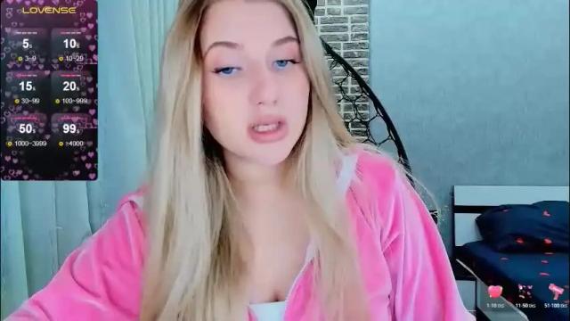 Image 2 of evacadooo Stream on Chaturbate on 5 days ago