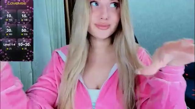 Image 4 of evacadooo Stream on Chaturbate on 5 days ago