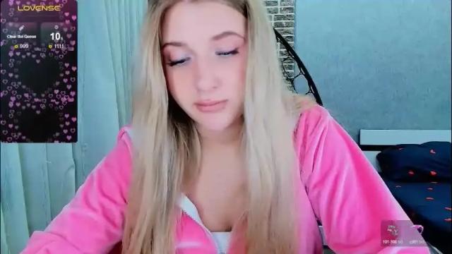 Image 8 of evacadooo Stream on Chaturbate on 5 days ago