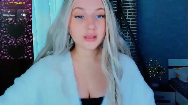 Image 12 of evacadooo Stream on Chaturbate on 2 months ago