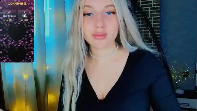 Image 6 of evacadooo Stream on Chaturbate on 2 months ago