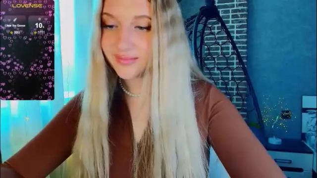 Image 2 of evacadooo Stream on Chaturbate on 2 months ago