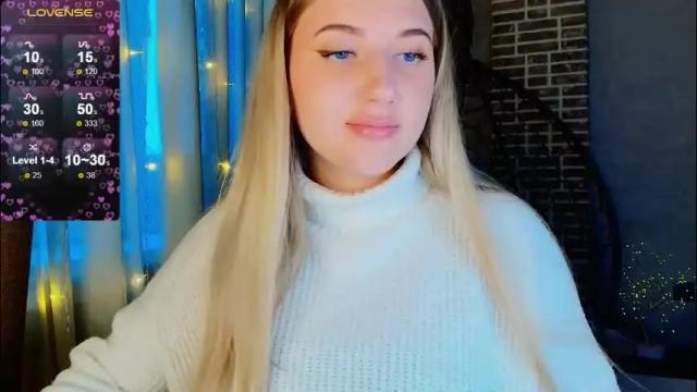 Image 11 of evacadooo Stream on Chaturbate on 2 months ago