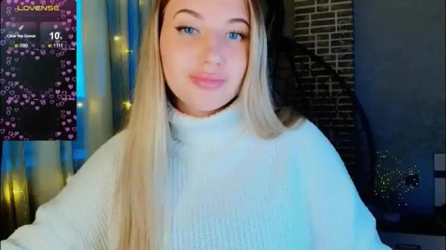 Image 4 of evacadooo Stream on Chaturbate on 2 months ago