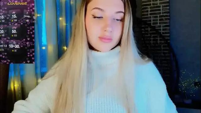 Image 8 of evacadooo Stream on Chaturbate on 2 months ago