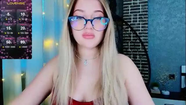 Image 7 of evacadooo Stream on Chaturbate on 1 month ago