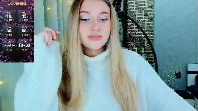 Image 2 of evacadooo Stream on Chaturbate on 1 month ago