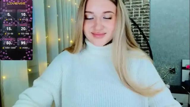 Image 8 of evacadooo Stream on Chaturbate on 1 month ago