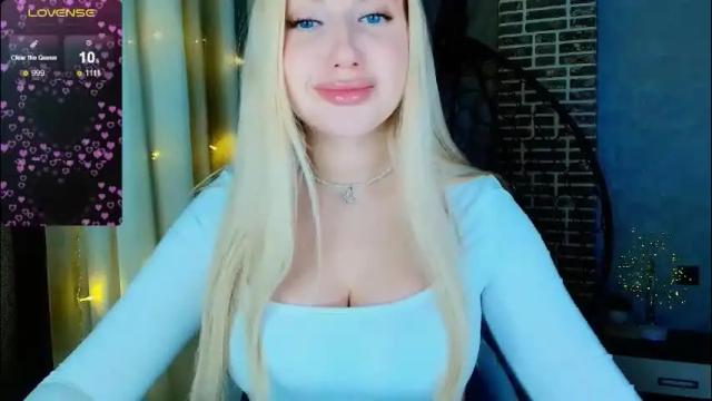 Image 2 of evacadooo Stream on Chaturbate on 1 month ago