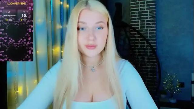 Image 8 of evacadooo Stream on Chaturbate on 1 month ago