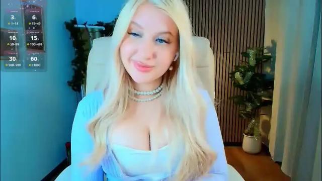 Image 10 of evacadooo Stream on Chaturbate on 24 days ago