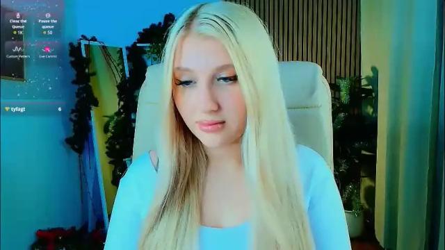 Image 7 of evacadooo Stream on Chaturbate on 18 days ago