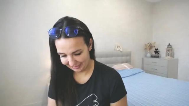 Image 12 of evadesantis Stream on Chaturbate on 18 months ago