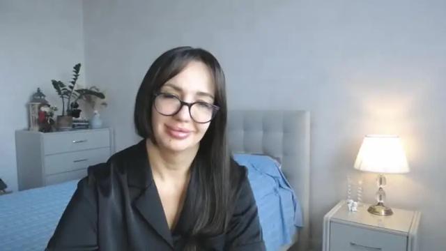 Image 4 of evadesantis Stream on Chaturbate on 18 months ago