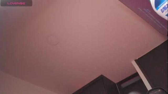 Image 2 of evaevanscute Stream on Chaturbate on 1 month ago