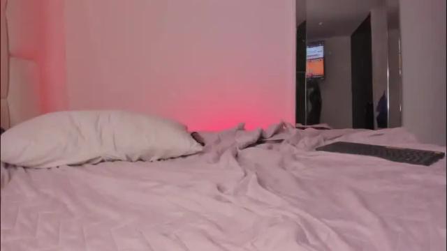 Image 2 of evaevanscute Stream on Chaturbate on 2 months ago