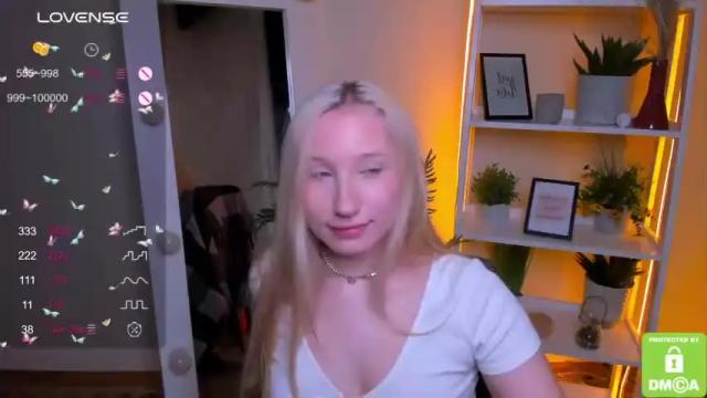 Image 6 of evaglass_ Stream on Chaturbate on 15 months ago