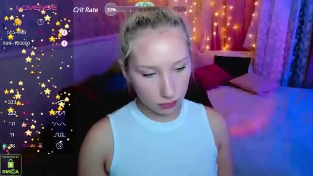 Image 10 of evaglass_ Stream on Chaturbate on 15 months ago