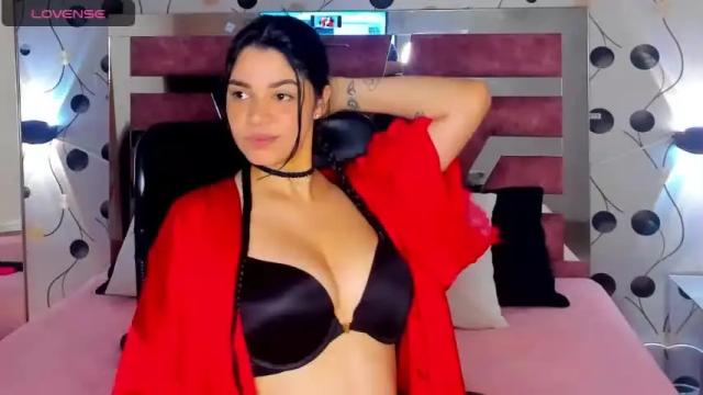 Image 6 of evagoldenlife Stream on Chaturbate on 13 months ago